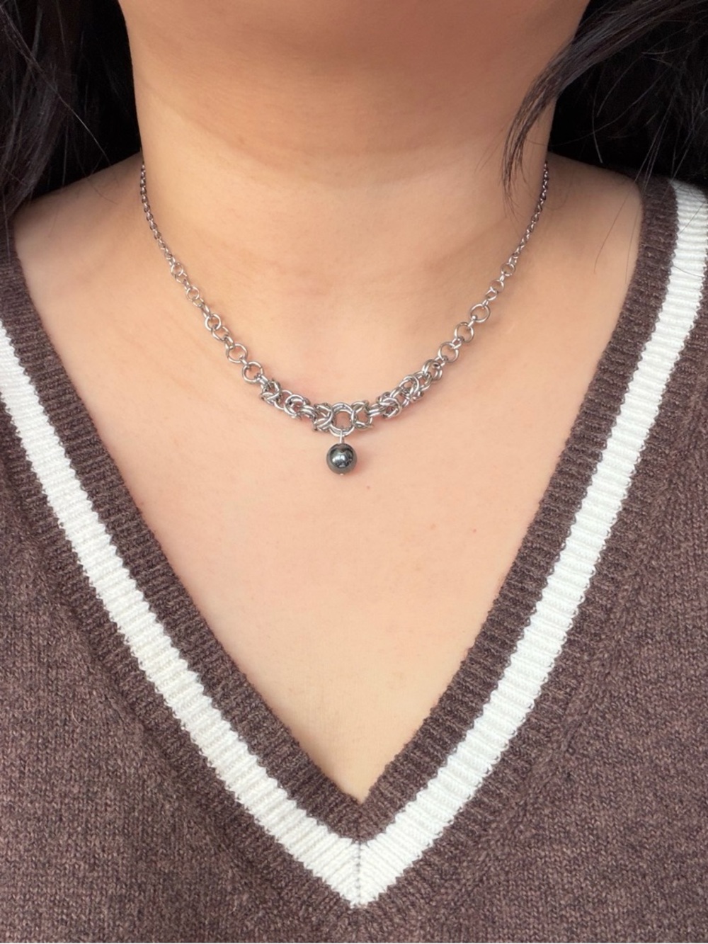 Chain Maille Stainless Steel
Choker Necklace with Hematite
Pendant